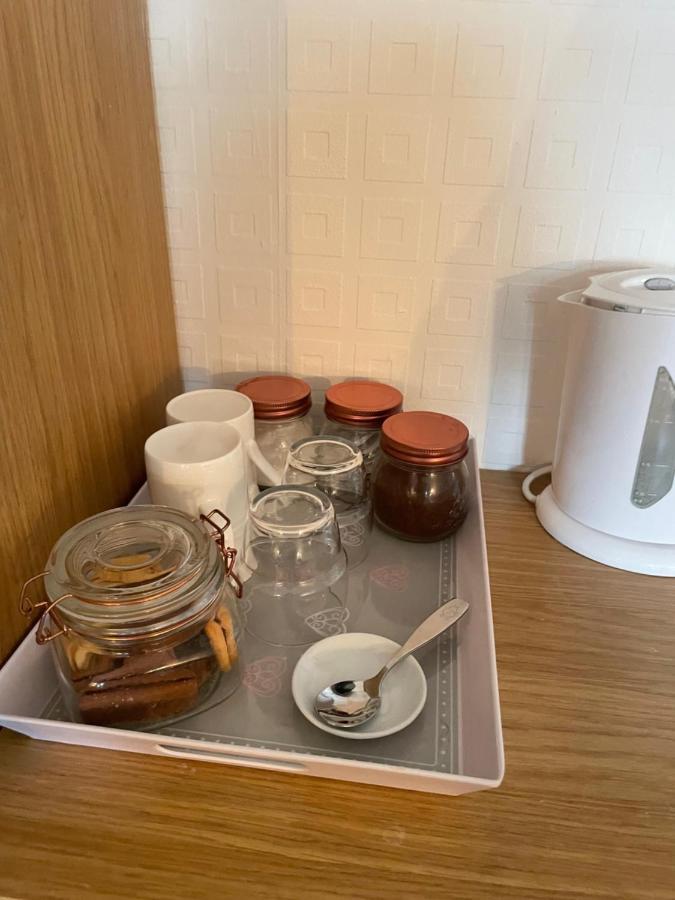 Squirrel House B&B High Wycombe Eksteriør bilde